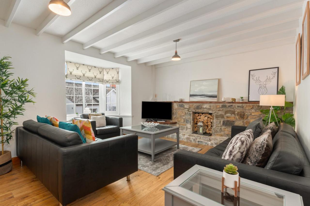 Ivydene - Beautiful Cottage, Stone Throw From Beach, Wonderful Sea Views サンダースフット エクステリア 写真