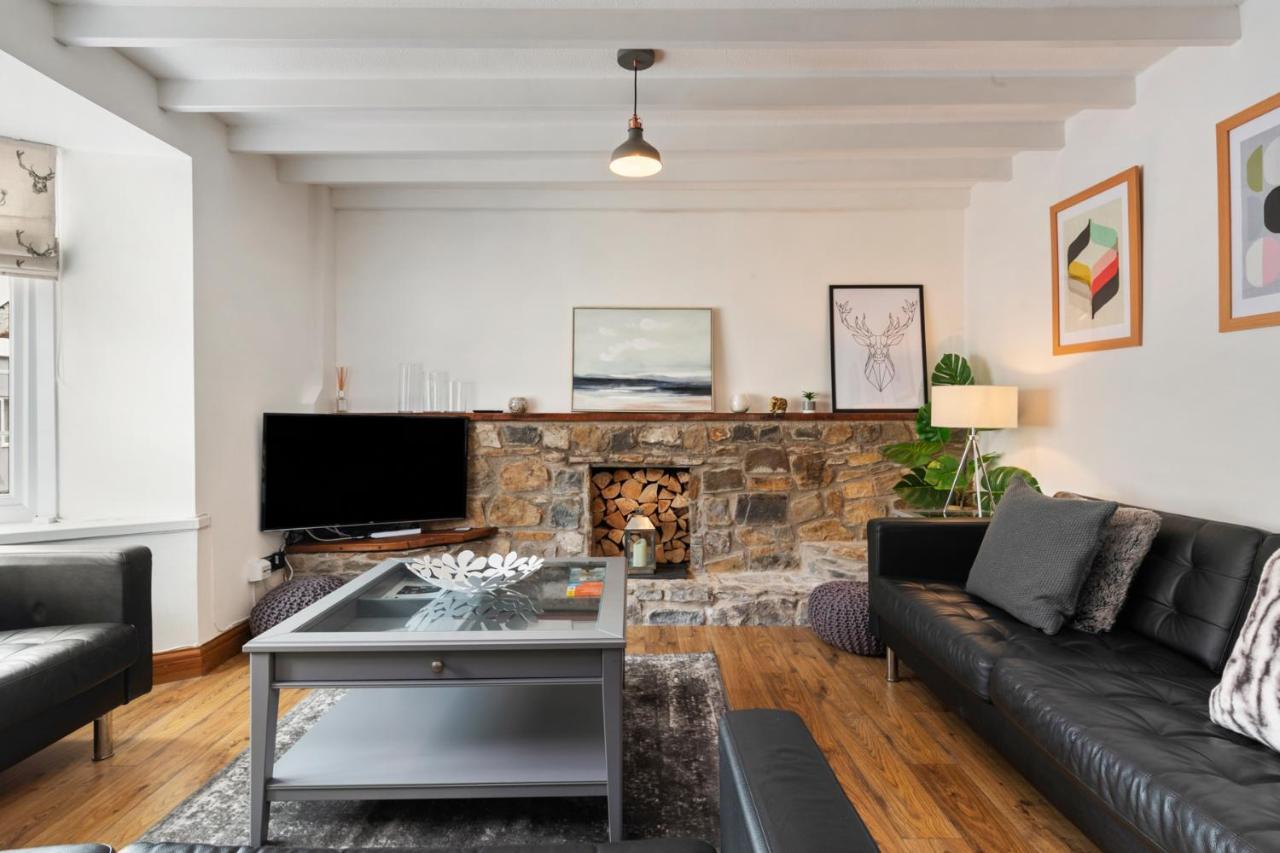 Ivydene - Beautiful Cottage, Stone Throw From Beach, Wonderful Sea Views サンダースフット エクステリア 写真